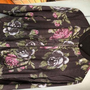 Black REVERSIBLE Lulu Lemon zip up sweatshirt